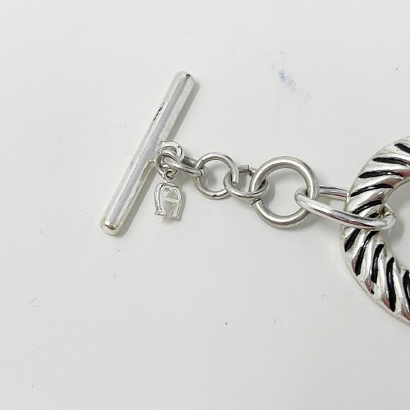 Boutique Silver Tone Wrapped Toggle Bracelet Gold Tone Accents Chainlink Fashion - Picture 5 of 12